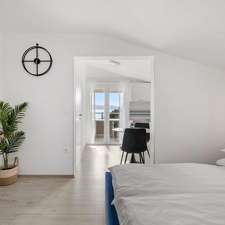 Apartmani Marko Omiš Zewnętrze zdjęcie