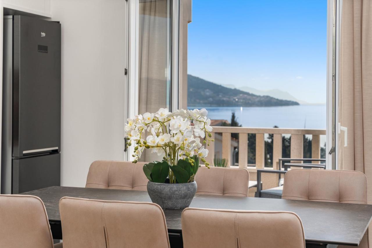 Apartmani Marko Omiš Zewnętrze zdjęcie