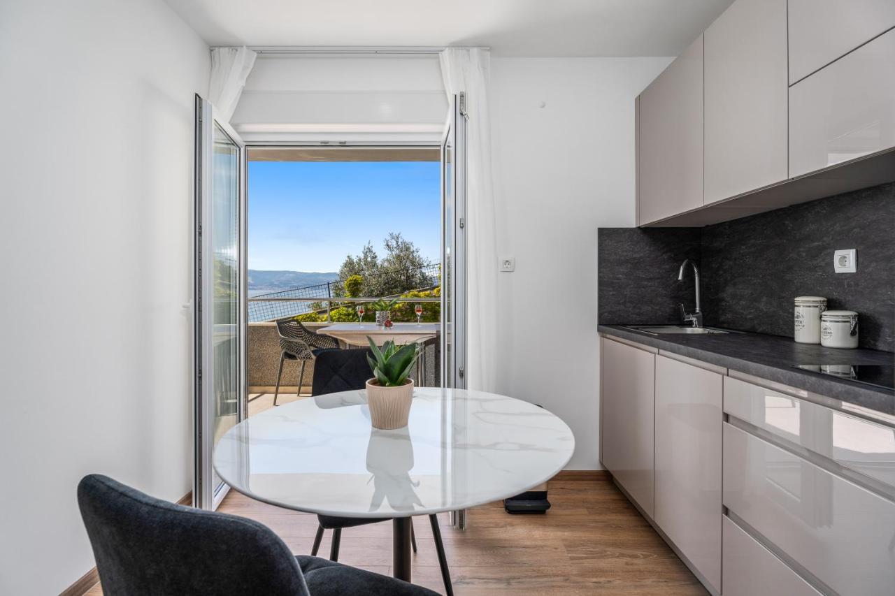Apartmani Marko Omiš Zewnętrze zdjęcie