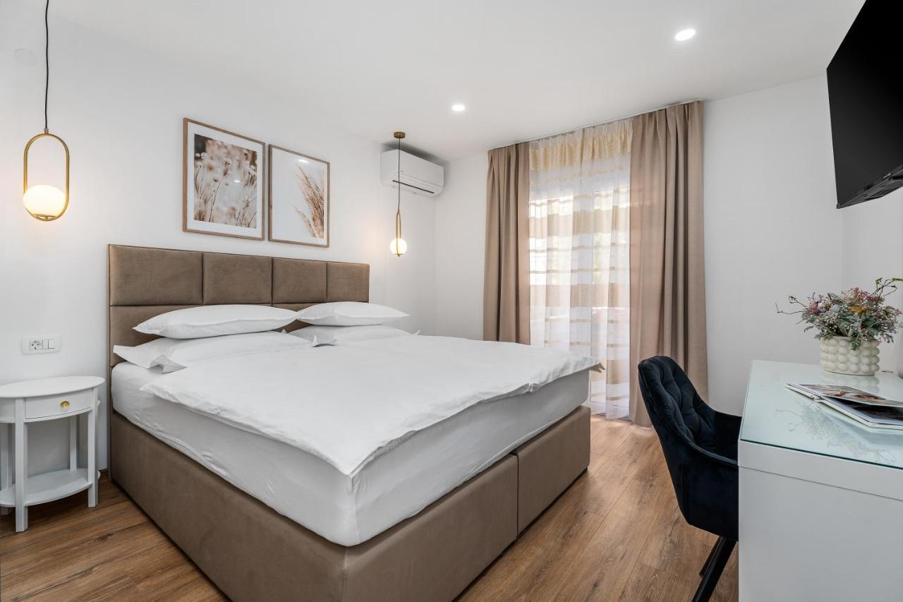 Apartmani Marko Omiš Zewnętrze zdjęcie