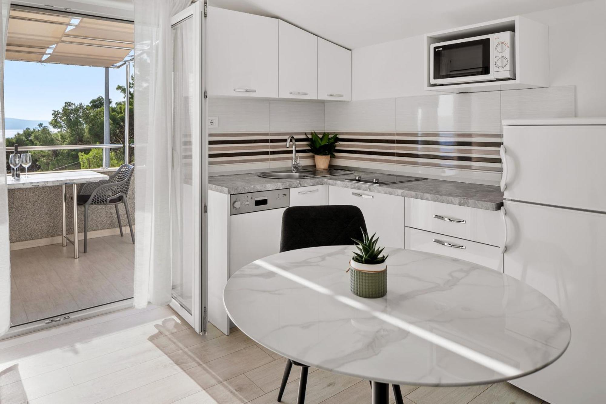 Apartmani Marko Omiš Zewnętrze zdjęcie