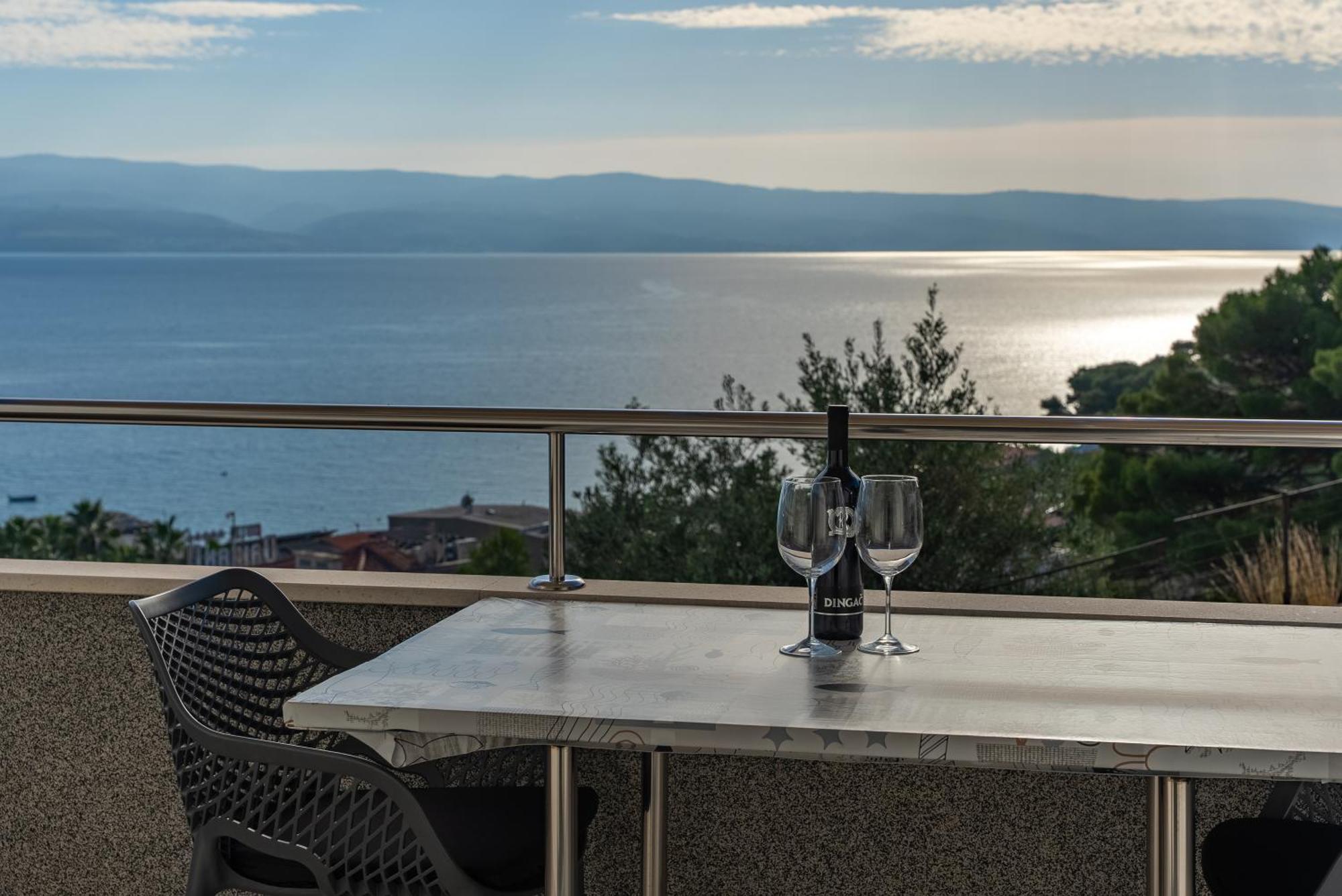 Apartmani Marko Omiš Zewnętrze zdjęcie