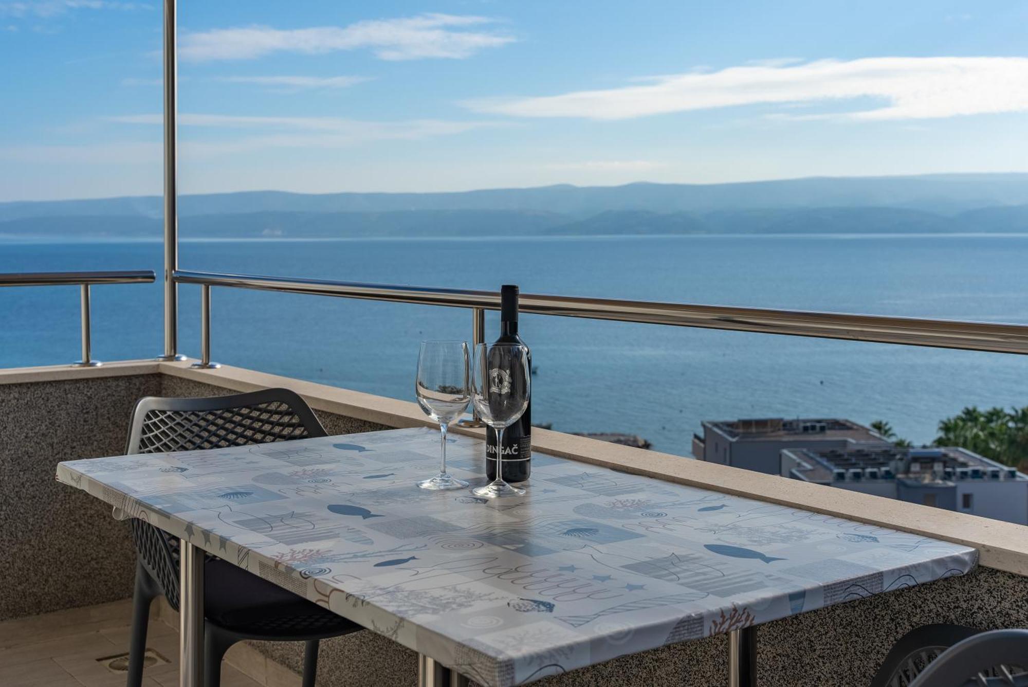 Apartmani Marko Omiš Zewnętrze zdjęcie